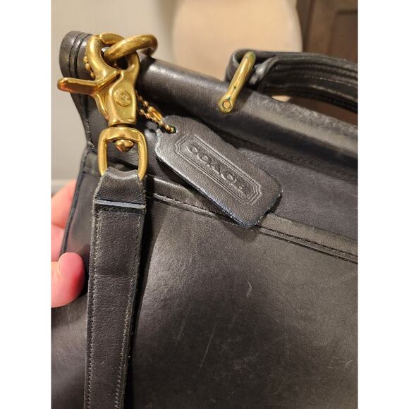 Vintage 93 CLASSIC WILLIS COACH Bag 9927 Black Leather Brass Turn Lock Hardware - Picture 5 of 7